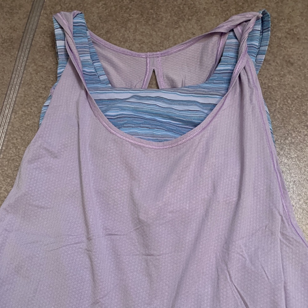 Lululemon workout top with built in sports bra